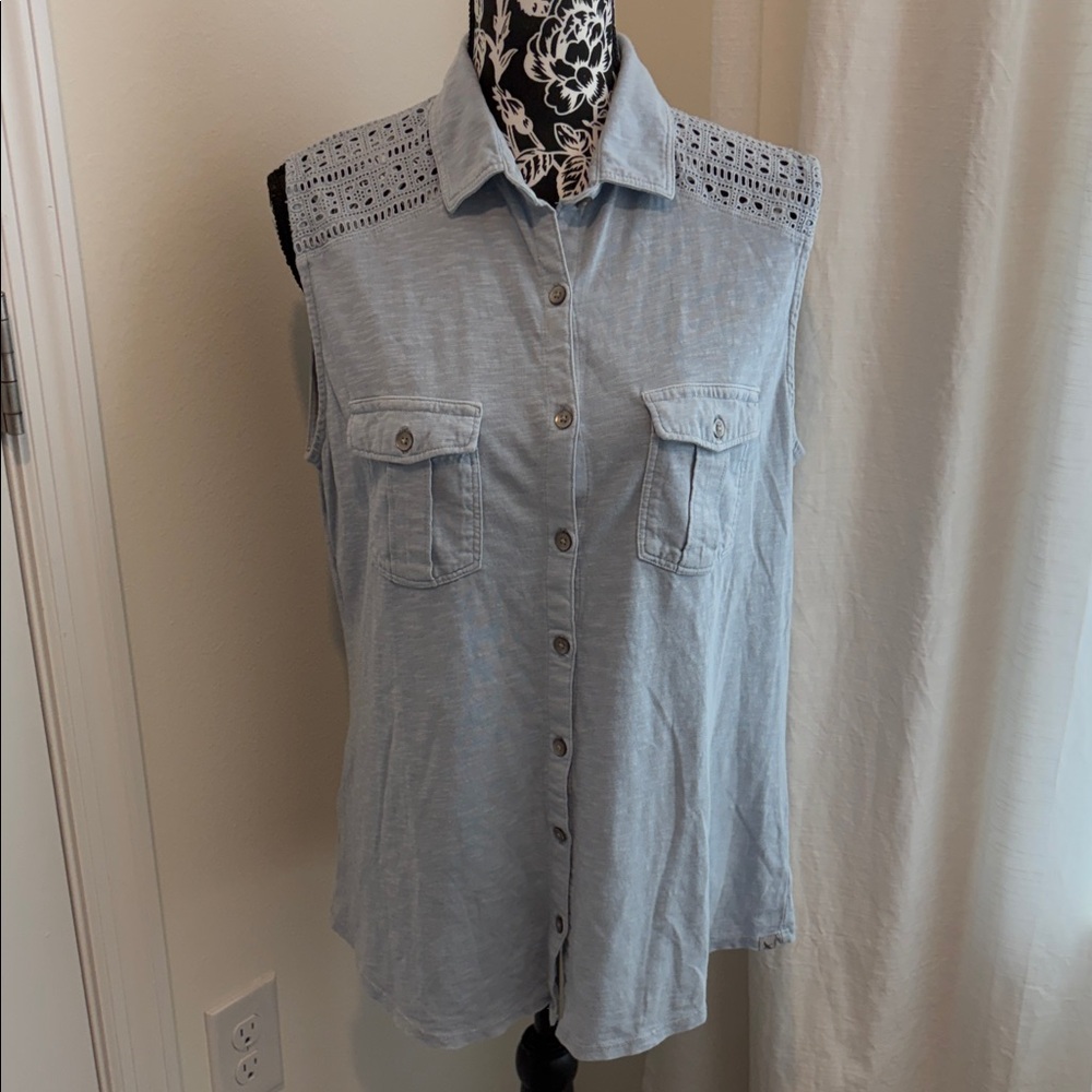 Eddie Bauer Cotton  Light Blue Sleeveless Button-Down Shirt